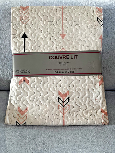 Couvre lit matelassé 200x230 - couvre-lit,