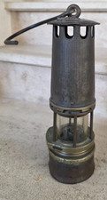 Ancienne lampe de mineur