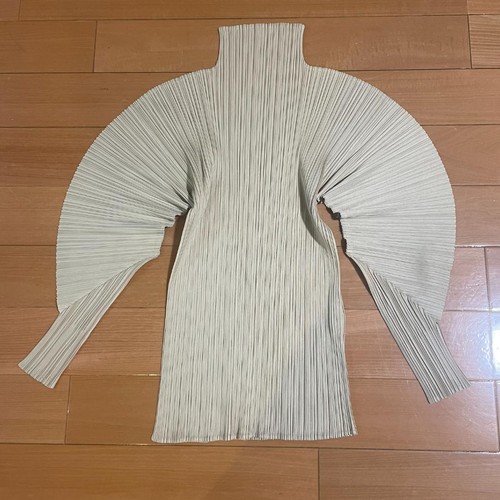 Pleats please issey miyake - please,