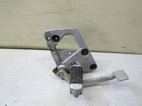 Platine avant droite suzuki - platine,