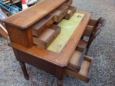 Ancien bureau secrétaire en