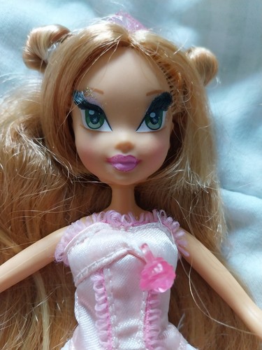 Winx cub flora princesse bal - ,