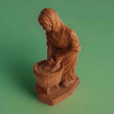 figurine sculpture artisanal