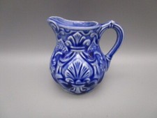 Pichet a lait ancien en