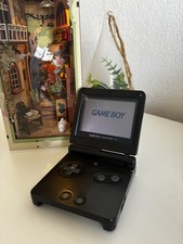 Nintendo Game Boy Advance SP