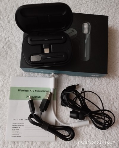 Microphone cravate sans fil