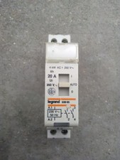 1 x Contacteur jour nuit