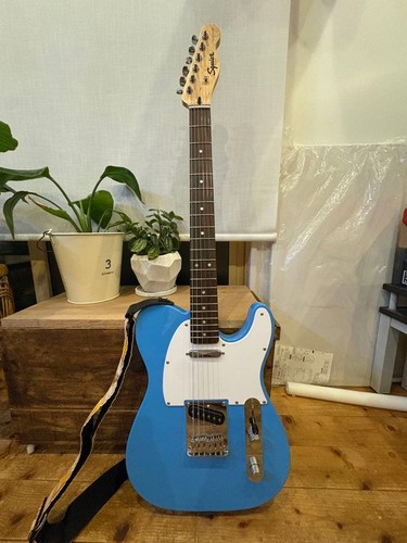 Guitare électrique squier - électrique,