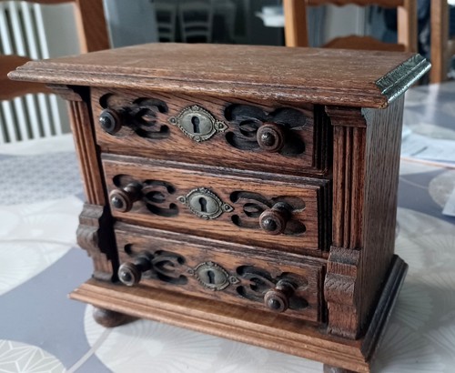 Commode miniature ancienne - ,