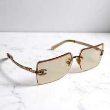Lunettes de soleil CHANEL