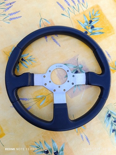 Volant cuir iso delta - iso, de