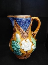 Ancien Pichet en Barbotine
