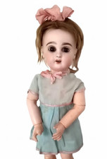 poupée ancienne  premiere Bleuette   Jumeau Bleuette   avec la petite chaise