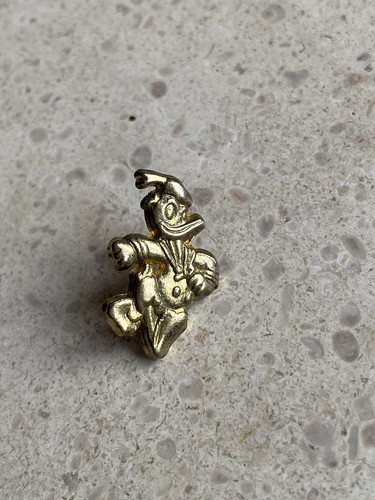 Pin donald doré - donald, disney