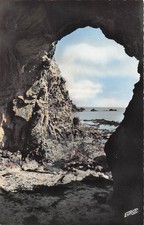 44 LE POULIGUEN COTE SAUVAGE LA GROTTE LA SABLEUSE