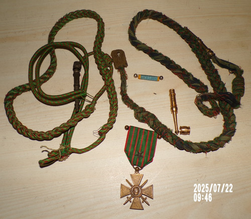 Militaria fourragères - militaria, 2