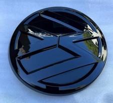 Volkswagen Front Grille Emblem Badge (Golf, GTI, Jetta, etc) 15-21 - Gloss Black