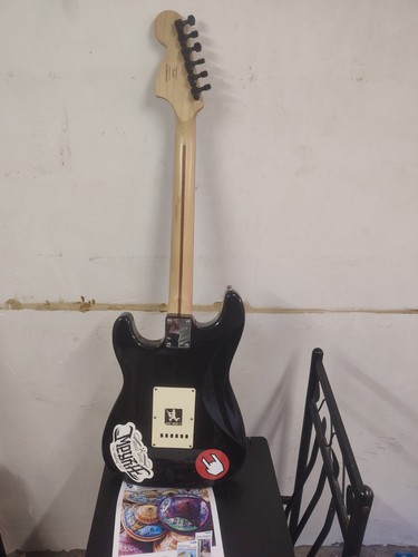 Guitare électrique squier - guitare,