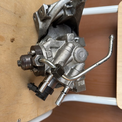 Pompe injection peugeot 208 - pompe,