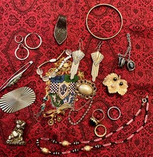 LOT ANCIENS BIJOUX