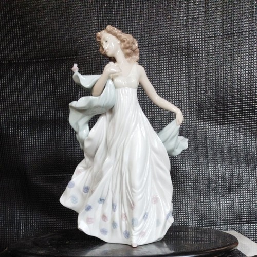 Figurine femme lladro ornement - figurine,