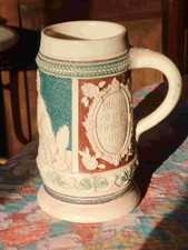 Chope de bière en grès