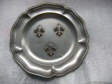 Belle assiette en Étain 18e