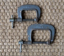 LOT DE 2 SERRE JOINTS EN FER /