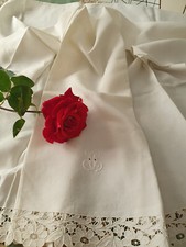 Drap de berceau, Panneau rideau...pur lin blanc brodé main ancien