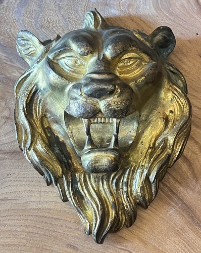 Mascaron tête lion en - de,
