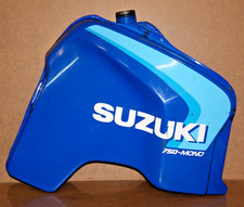 RESERVOIR D'ESSENCE DROIT