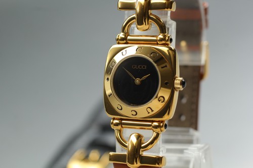 Presque comme neuf - **, montre