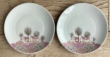 Lot 2 Assiettes à dessert porcelaines Lourioux / Philippe Deshoulières / D. 19,5