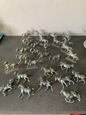 Lot N° 2 figurines soldats