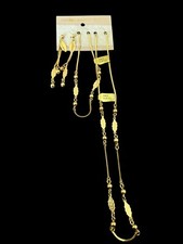 Ensemble de bijoux boucles