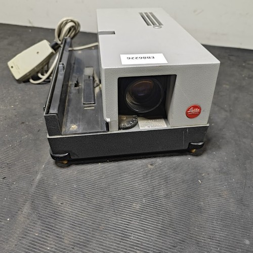 Projecteur diapo couleur - projecteur,