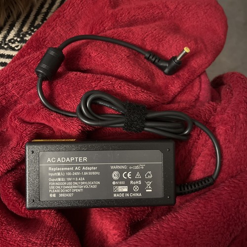 Adaptateur chargeur ac 19v - adaptateur,