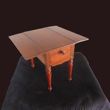 rare table à volets de