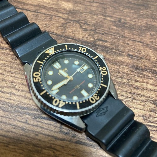 Seiko quartz divers - seiko,