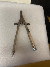 Compas staedtler emplacement