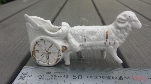 Ancien petit sujet - , biscuit