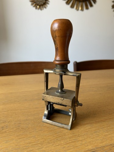 Ancien tampon encreur dateur - encreur,
