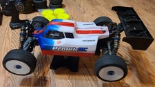 Team Associated RC8B4e RTR 1/8 Ready to Race 4WD SANWA TEKIN Gen3 RC8B4 SAVOX ?