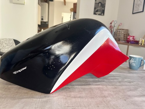 Couvre resrvoir aprilia 125 - couvre,