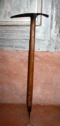 Ancien piolet alpiniste camp - d'alpiniste,