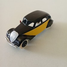 Dinky Toys Peugeot 402 TAXI