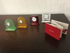 Lot de 4 pendulettes en