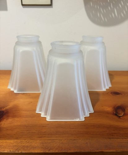 Vntg tulip glass shade white - tulip,