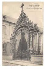 troyes hotel-god wrought iron