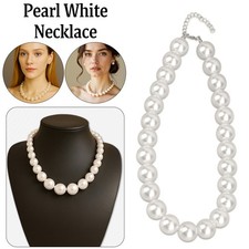 Blanc Faux Collier de Perles